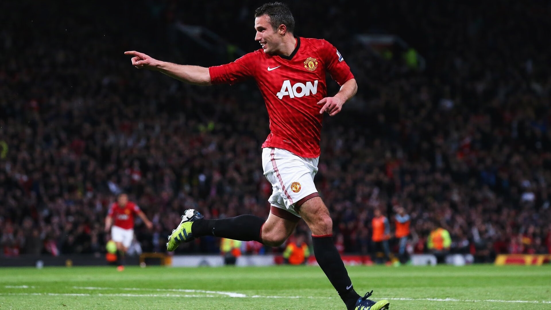 Ac米兰俱乐部官网-《英雄联盟》发布新英雄“雷霆”，操作手感佳引争议前所未有的体验震撼，玩家纷纷热议