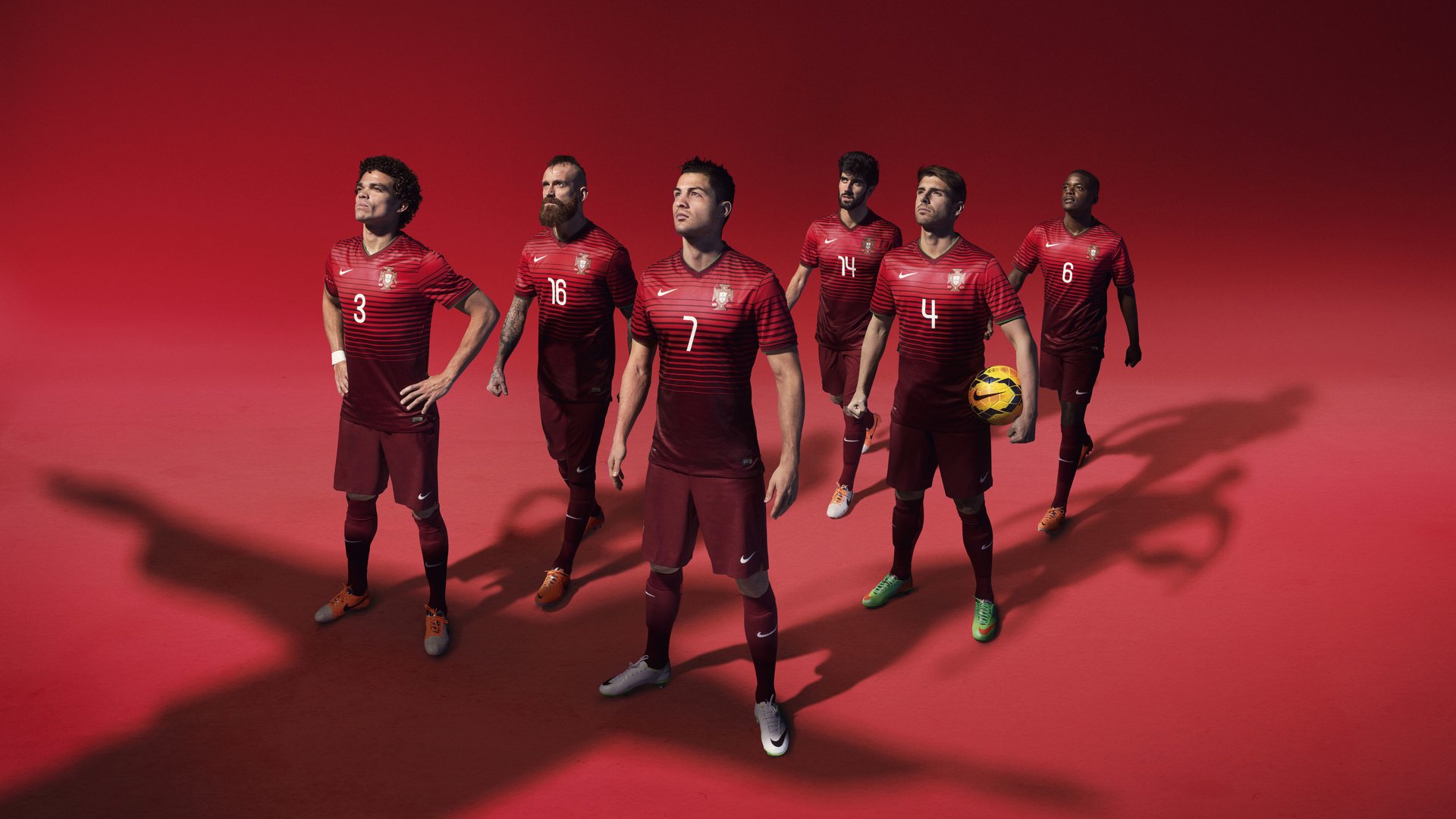 AC MILANSPORTS-足坛疯狂一夜！利物浦终止四连败，皇马豪取6连胜，热刺惨遭5连杀